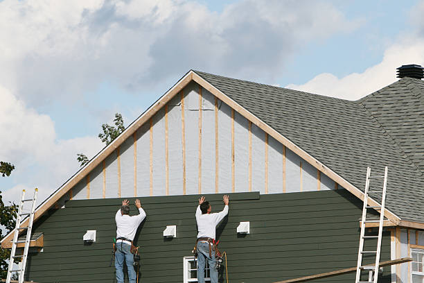 Professional Siding Contractor technician working in Waterford, VA